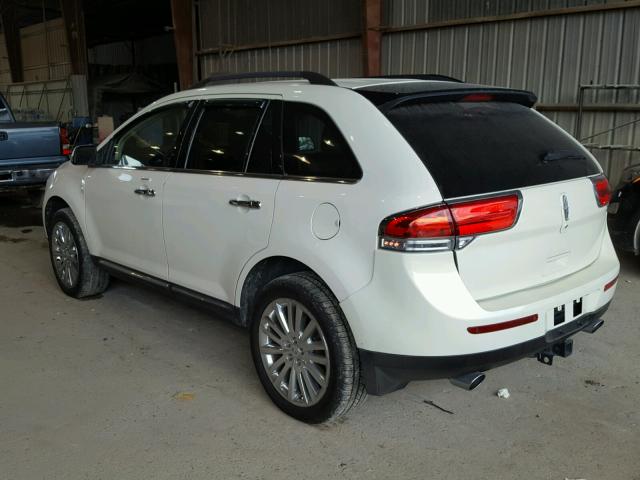 2LMDJ6JK5DBL30612 - 2013 LINCOLN MKX WHITE photo 3