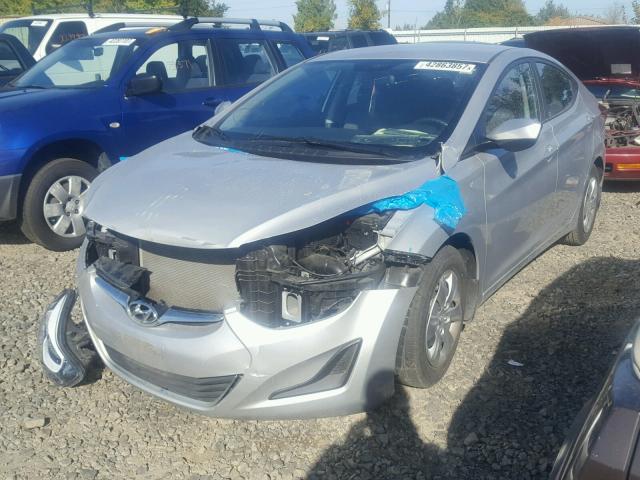 KMHDH4AE8GU520831 - 2016 HYUNDAI ELANTRA SE SILVER photo 2