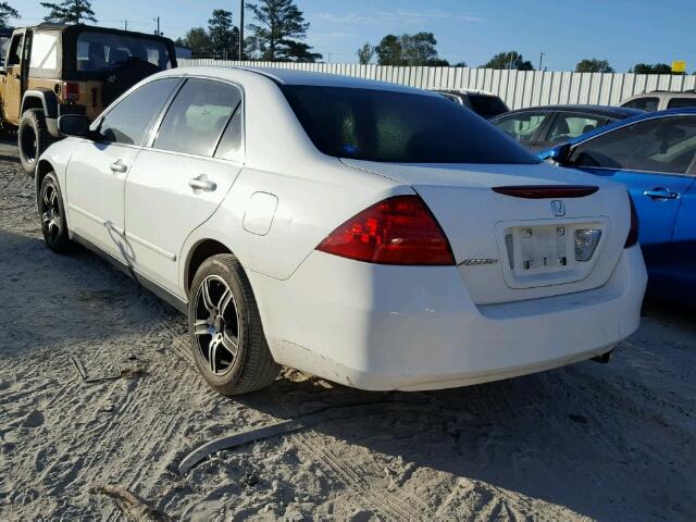 1HGCM56466A098156 - 2006 HONDA ACCORD LX WHITE photo 3