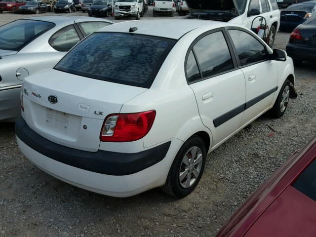 KNADE223796550910 - 2009 KIA RIO BASE WHITE photo 4