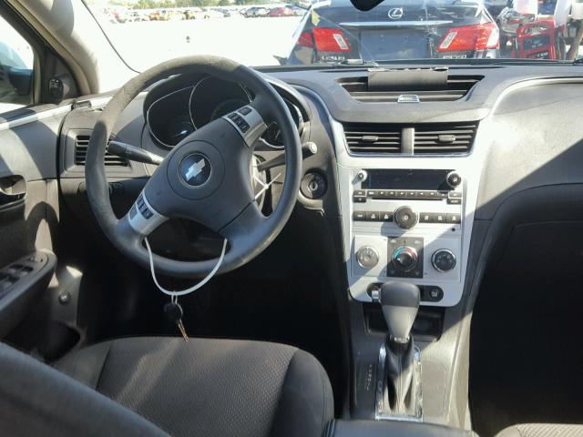 1G1ZH57B694210296 - 2009 CHEVROLET MALIBU 1LT GREEN photo 9