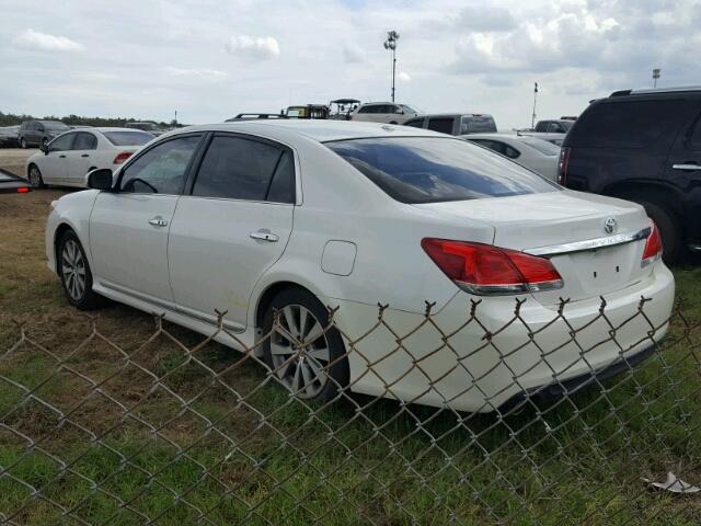 4T1BK3DB0BU407419 - 2011 TOYOTA AVALON WHITE photo 3