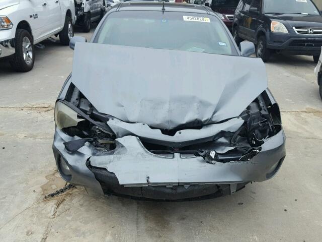 2G2WS522151162560 - 2005 PONTIAC GRAND PRIX GRAY photo 9