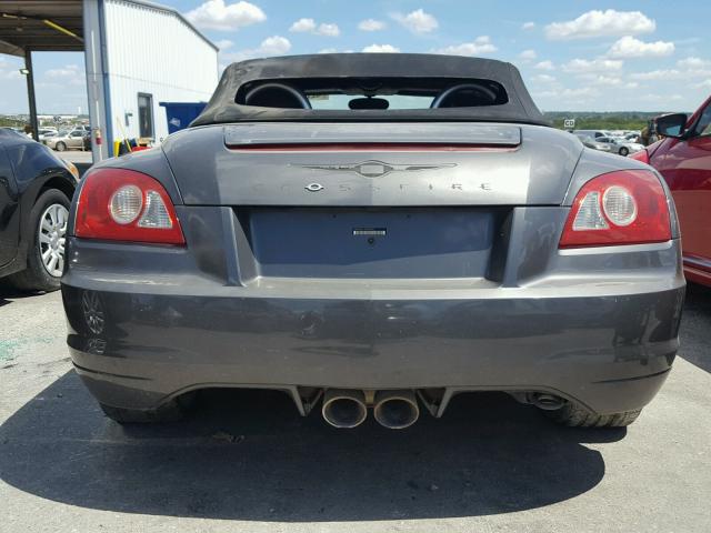 1C3AN65L15X040201 - 2005 CHRYSLER CROSSFIRE GRAY photo 6