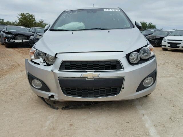 1G1JE6SH2C4162729 - 2012 CHEVROLET SONIC SILVER photo 9