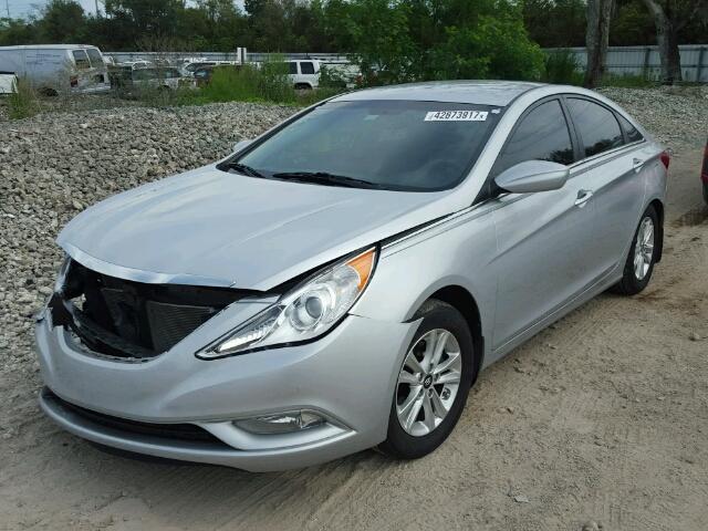 5NPEB4AC1DH788425 - 2013 HYUNDAI SONATA GLS GRAY photo 2