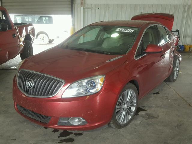 1G4PS5SK2D4246191 - 2013 BUICK VERANO RED photo 2