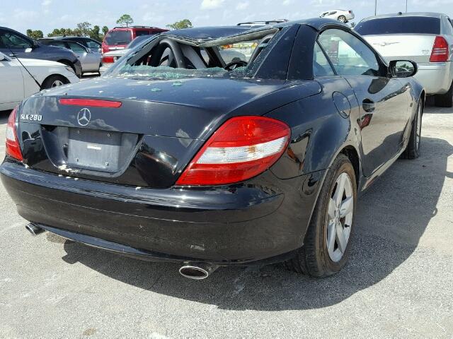 WDBWK54F86F123095 - 2006 MERCEDES-BENZ SLK 280 BLACK photo 4