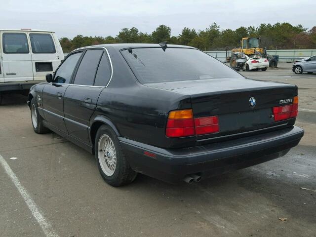 WBAHD6329SGK53882 - 1995 BMW 525 I AUTO BLACK photo 3