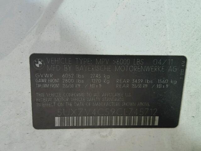5UXZV4C59CL745712 - 2012 BMW X5 XDRIVE3 WHITE photo 10