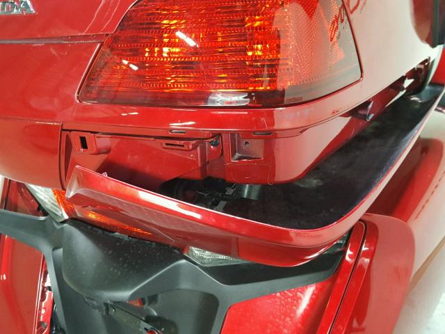 JH2SC68G8GK400771 - 2016 HONDA GL1800 RED photo 13