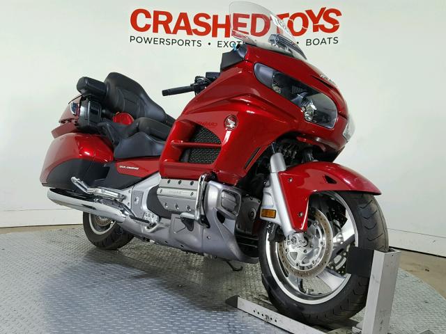 JH2SC68G8GK400771 - 2016 HONDA GL1800 RED photo 2