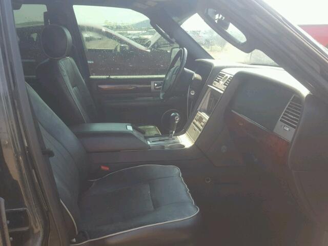 5LMFU28556LJ08950 - 2006 LINCOLN NAVIGATOR Schwarz Foto 5