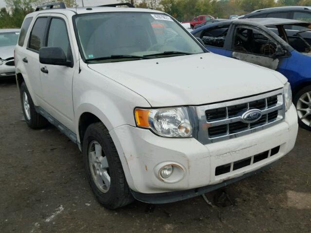 1FMCU03G69KA58783 - 2009 FORD ESCAPE XLT WHITE photo 1