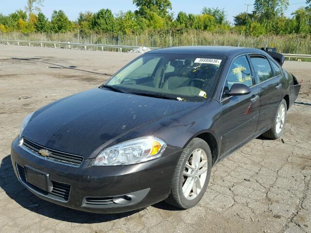 2G1WU583989236943 - 2008 CHEVROLET IMPALA LTZ BROWN photo 2