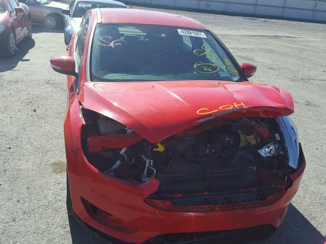 1FADP3F2XFL244274 - 2015 FORD FOCUS SE RED photo 9