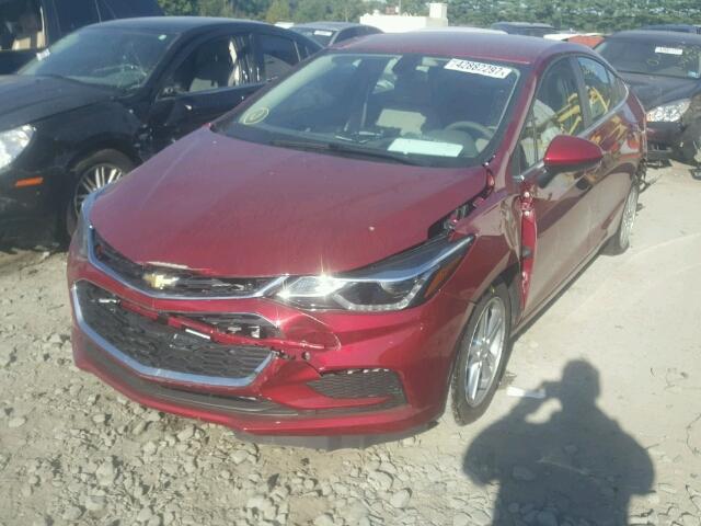 1G1BE5SM3H7258810 - 2017 CHEVROLET CRUZE LT RED photo 2