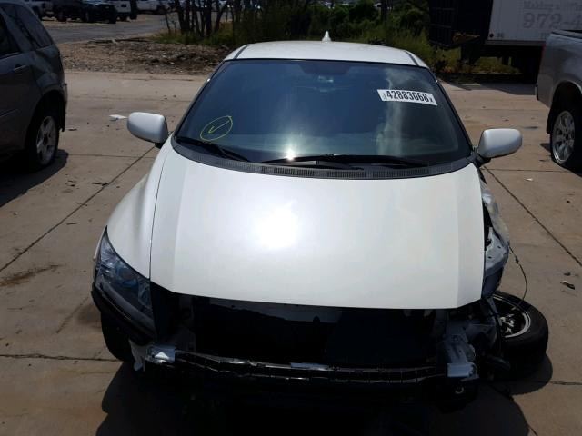 JHMZF1D42FS000392 - 2015 HONDA CR-Z WHITE photo 9