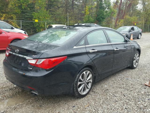 5NPEC4AB3DH623769 - 2013 HYUNDAI SONATA SE BLACK photo 4