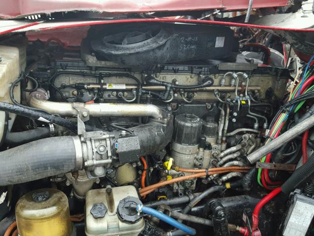 1FUGGLDR0CLBK8287 - 2012 FREIGHTLINER CASCADIA 1 RED photo 7