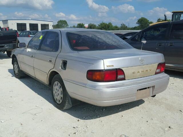 JT2BG12K0T0388367 - 1996 TOYOTA CAMRY GOLD photo 3