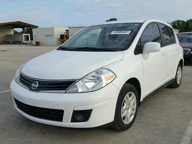 3N1BC1CP0CK236999 - 2012 NISSAN VERSA S WHITE photo 2