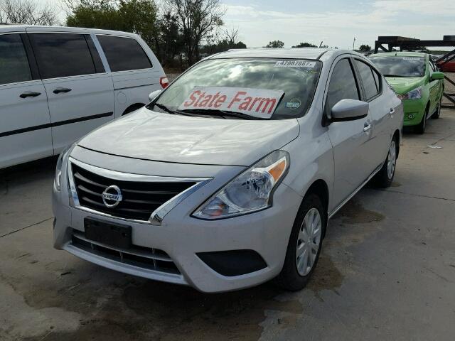 3N1CN7AP5FL906646 - 2015 NISSAN VERSA GRAY photo 2