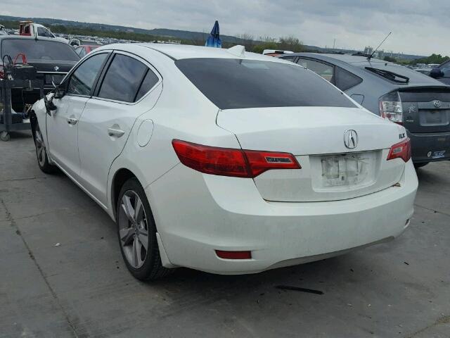 19VDE1F59DE007448 - 2013 ACURA ILX 20 PRE WHITE photo 3