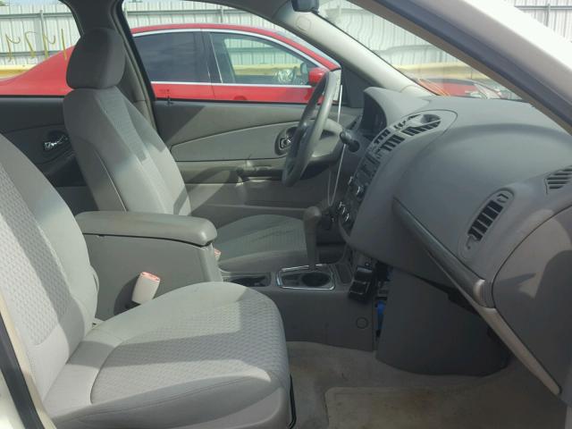 1G1ZS51826F177750 - 2006 CHEVROLET MALIBU LS თეთრი ფოტო 5