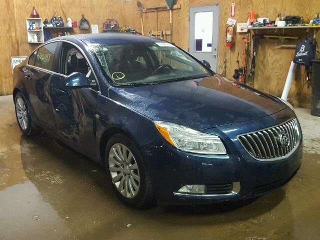 W04GN5EC6B1005596 - 2011 BUICK REGAL BLUE photo 1