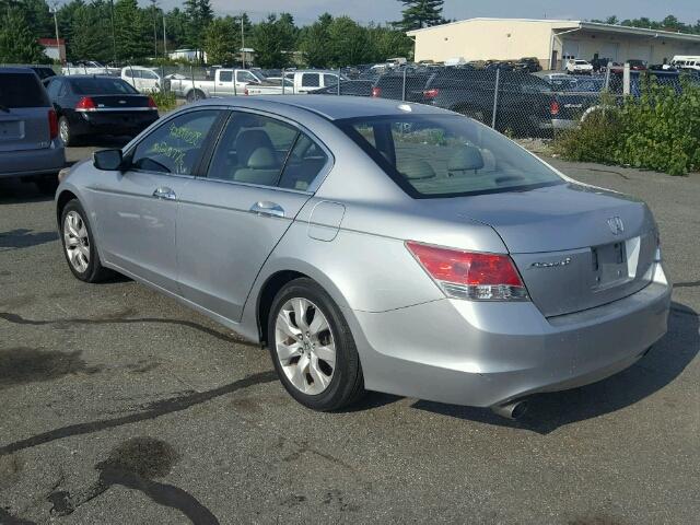 1HGCP3F85AA009202 - 2010 HONDA ACCORD EXL SILVER photo 3