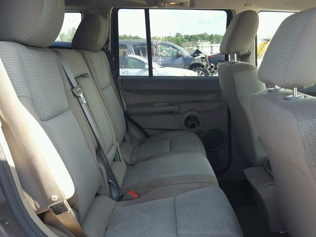 1J8HG48K56C129511 - 2006 JEEP COMMANDER GRAY photo 6
