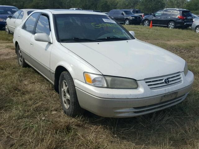 JT2BG22K2X0356869 - 1999 TOYOTA CAMRY LE WHITE photo 1