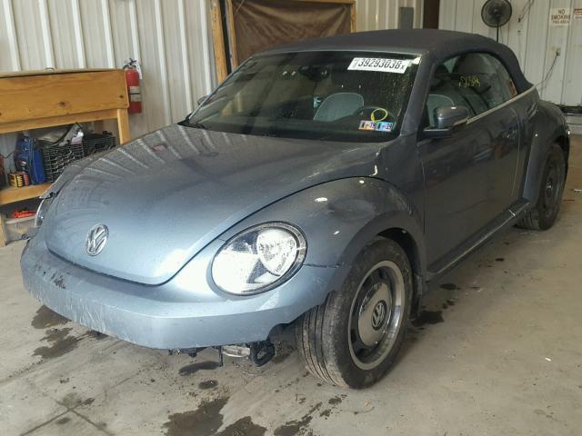 3VW517AT3GM811509 - 2016 VOLKSWAGEN BEETLE S/S 蓝色 照片 2