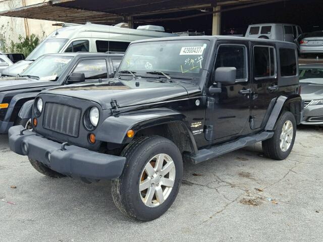 1C4HJWEG5CL126026 - 2012 JEEP WRANGLER U BLACK photo 2