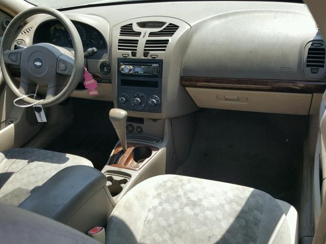 1G1ZT548X5F190785 - 2005 CHEVROLET MALIBU LS GOLD photo 9