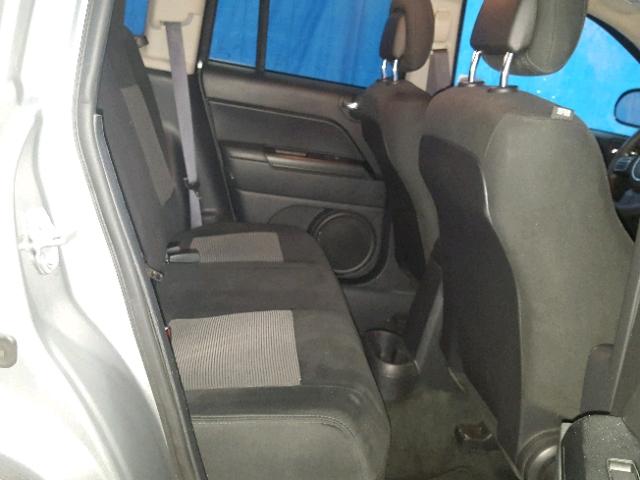 1C4NJDBB8GD780535 - 2016 JEEP COMPASS SP GRAY photo 6