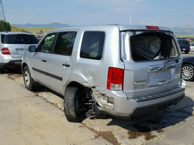 5FNYF4H24BB052802 - 2011 HONDA PILOT LX SILVER photo 3