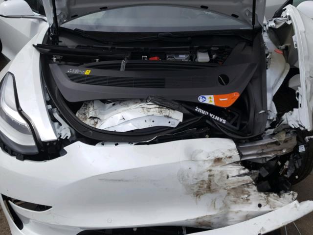 5YJ3E1EA8JF008307 - 2018 TESLA MODEL 3 თეთრი ფოტო 7