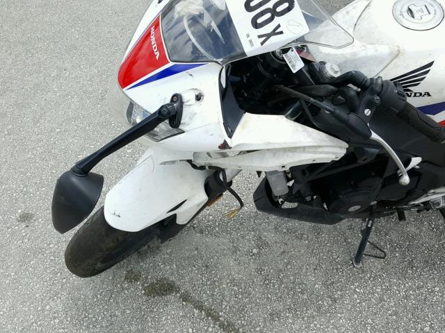 MLHMC4103D5304251 - 2013 HONDA CBR250 R WHITE photo 10