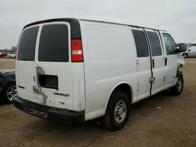 1GCGG25U541118269 - 2004 CHEVROLET EXPRESS G2 WHITE photo 4