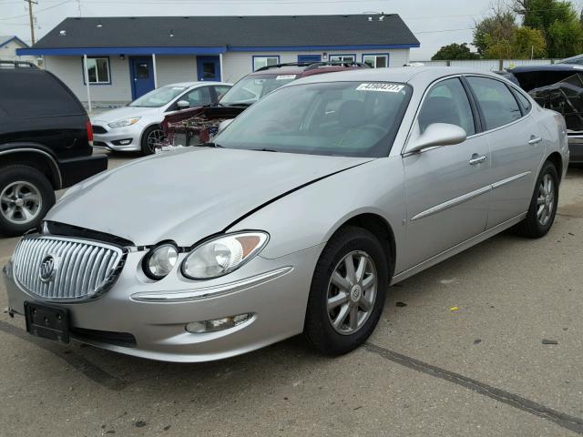 2G4WD582881147633 - 2008 BUICK LACROSSE C SILVER photo 2