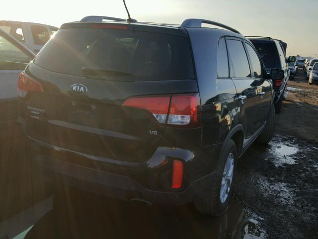 5XYKTDA73FG605507 - 2015 KIA SORENTO LX BLACK photo 4