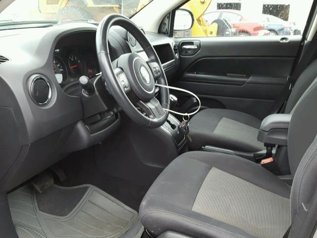 1J4NT1FB1BD253619 - 2011 JEEP COMPASS SILVER photo 5