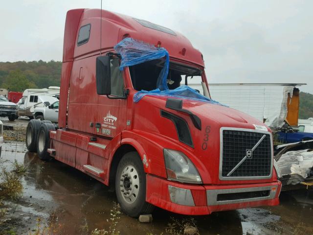 4V4NC9EH3DN130433 - 2013 VOLVO VN VNL RED photo 1