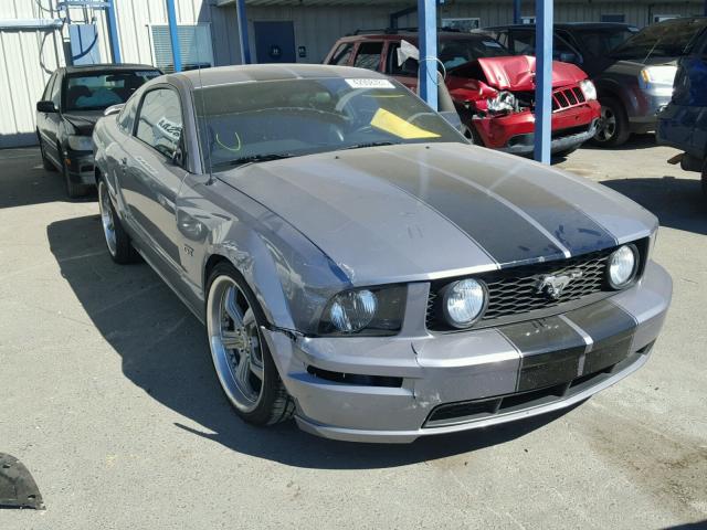 1ZVHT82HX65175523 - 2006 FORD MUSTANG GT GRAY photo 1