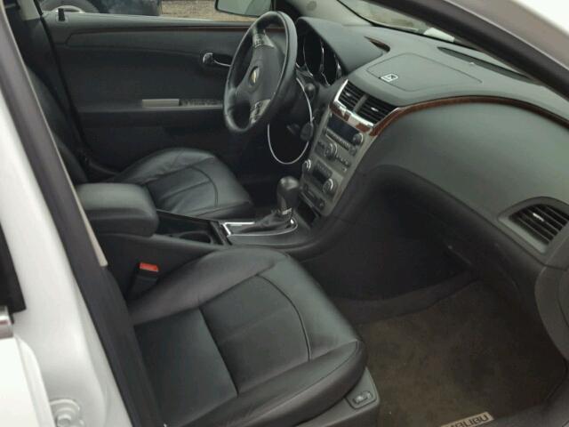 1G1ZG5E7XCF336318 - 2012 CHEVROLET MALIBU LTZ WHITE photo 5
