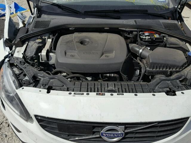 YV126MFL8H2424830 - 2017 VOLVO S60 白色 照片 7