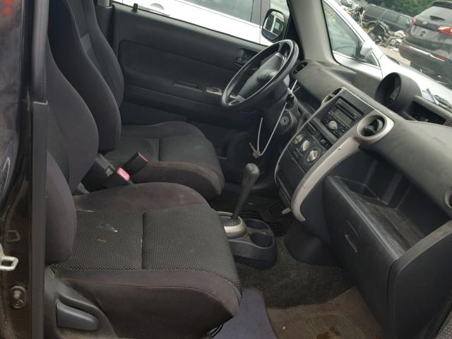 JTLKT324050200504 - 2005 TOYOTA SCION XB Qara foto 5