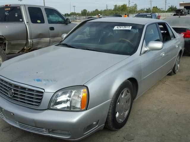 1G6KF57912U280843 - 2002 CADILLAC DEVILLE SILVER photo 2